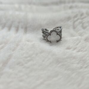 Elegant Silver and White Women's Ring
